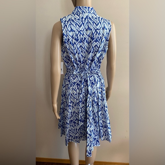 DR Collection - Picture 4 of 4